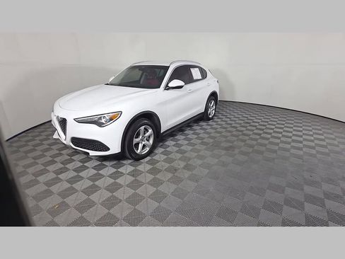 Used 2020 Alfa Romeo Stelvio image 49