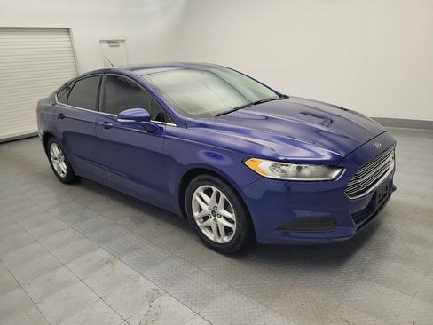 Used 2016 Ford Fusion SE FWD image 11