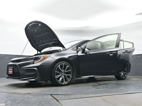 Certified 2021 Toyota Corolla SE w/ Carpet Mat Package (TMS) FWD image 38