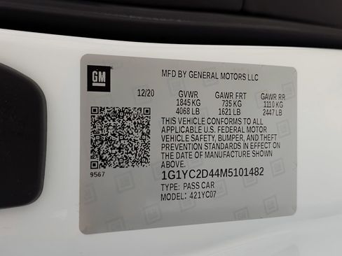 Used 2021 Chevrolet Corvette Stingray Premium Cpe w/ Z51 Performance Package image 24