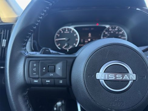 Certified 2024 Nissan Pathfinder SV image 25