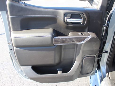 Used 2020 Chevrolet Silverado 1500 LTZ image 29