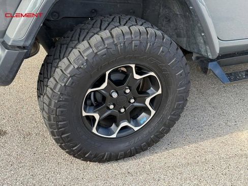 Used 2022 Jeep Wrangler Unlimited Rubicon 4xe w/ Cold Weather Group AWD/4WD image 9