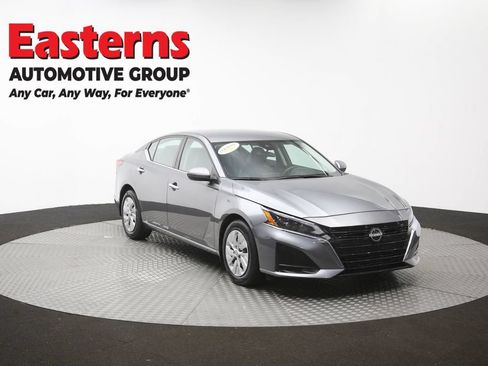 Used 2023 Nissan Altima 2.5 S FWD image 49
