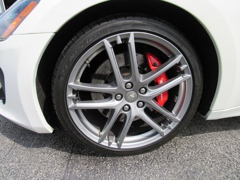 Used 2014 Maserati GranTurismo MC RWD image 10