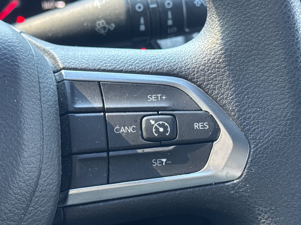 Used 2023 Jeep Compass Sport AWD/4WD image 29