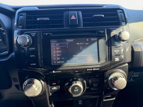 Used 2018 Toyota 4Runner TRD Off-Road Premium AWD/4WD image 18