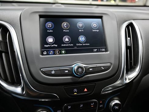 Used 2022 Chevrolet Equinox LT image 15