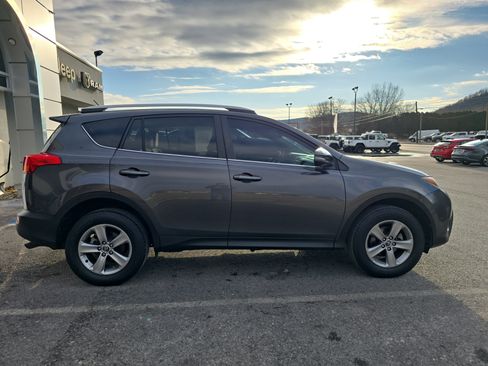 Used 2015 Toyota RAV4 XLE image 2
