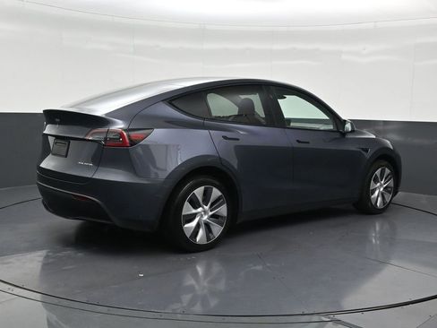 Used 2023 Tesla Model Y Long Range AWD/4WD image 5