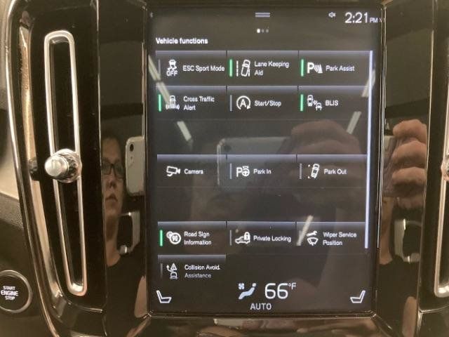 Used 2019 Volvo XC40 T5 Momentum AWD/4WD image 20