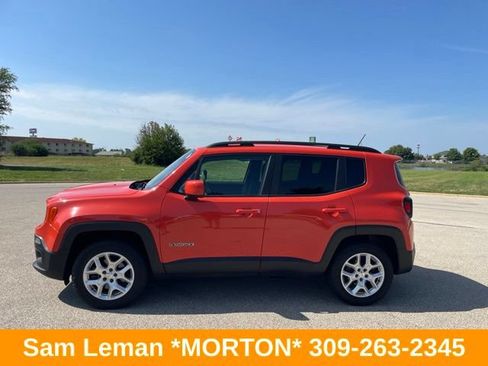 Used 2015 Jeep Renegade Latitude w/ Popular Equipment Group AWD/4WD image 5
