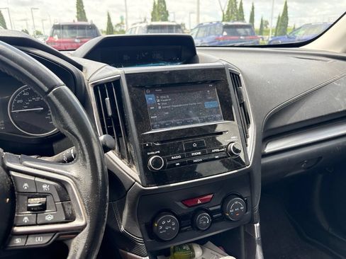 Used 2020 Subaru Forester Premium AWD/4WD image 3