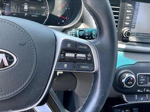 Used 2020 Kia Sorento SX FWD image 12