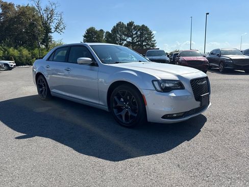 Used 2023 Chrysler 300 S RWD image 1