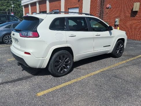 Used 2019 Jeep Cherokee High Altitude AWD/4WD image 2