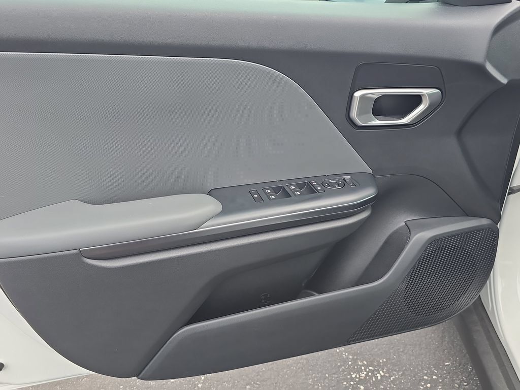 New 2026 Kia K4 FWD image 17