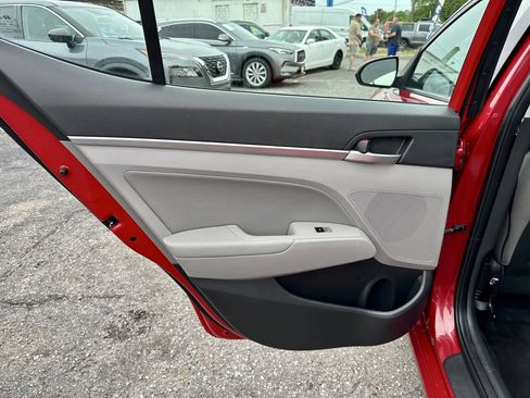 Used 2019 Hyundai Elantra Value Edition FWD image 13