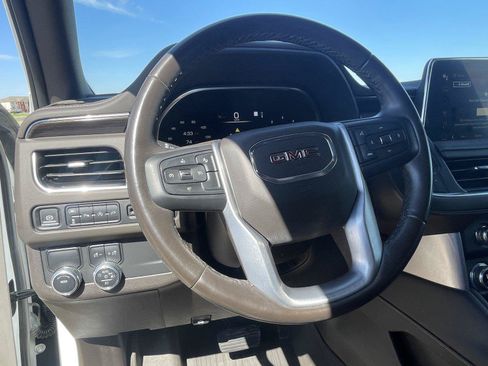 Used 2022 GMC Yukon SLE RWD image 15