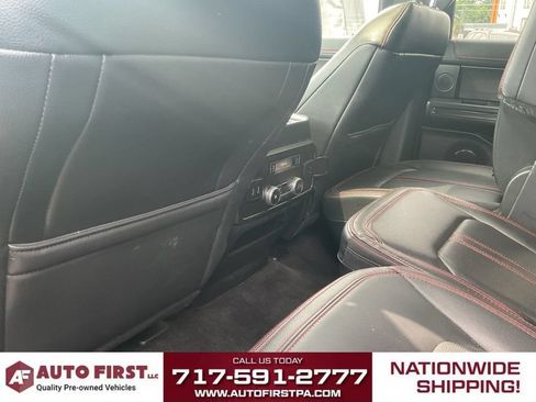 Used 2019 Ford Expedition Limited w/ Equipment Group 303A AWD/4WD image 10