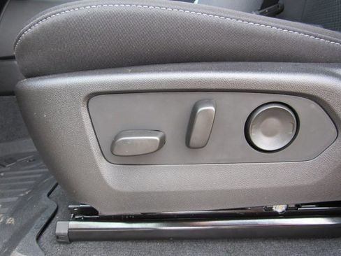 New 2026 GMC Canyon Elevation w/ Convenience Package image 11