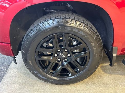 Used 2024 Chevrolet Silverado 1500 RST w/ Convenience Package II AWD/4WD image 18
