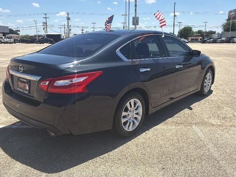 Used 2017 Nissan Altima 2.5 S w/ Power Driver Seat Package FWD image 5