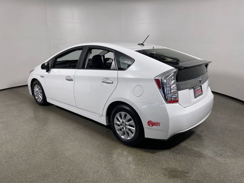 Used 2015 Toyota Prius Prime Plug-In Hybrid FWD image 5