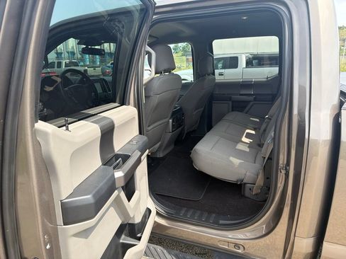 Used 2019 Ford F150 XLT w/ Equipment Group 302A Luxury AWD/4WD image 12