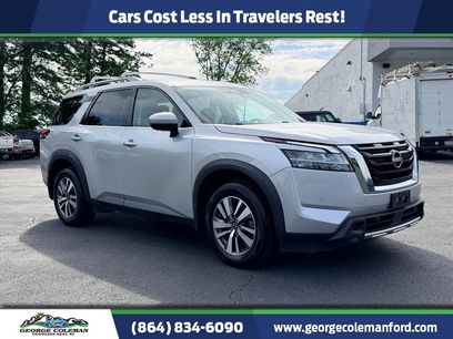 Used 2023 Nissan Pathfinder SL