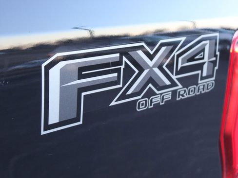 Used 2021 Ford F250 Lariat image 5