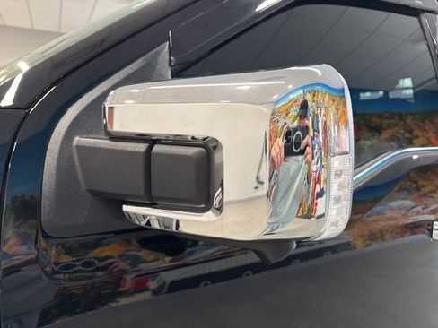 Used 2023 Ford F150 Lariat w/ Trailer Tow Package image 17