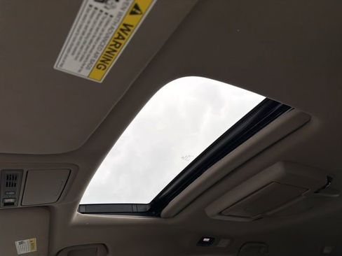 Used 2021 Honda Odyssey Touring image 47