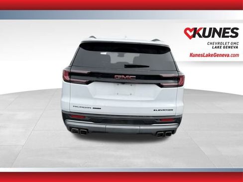 Used 2024 GMC Acadia Elevation image 5