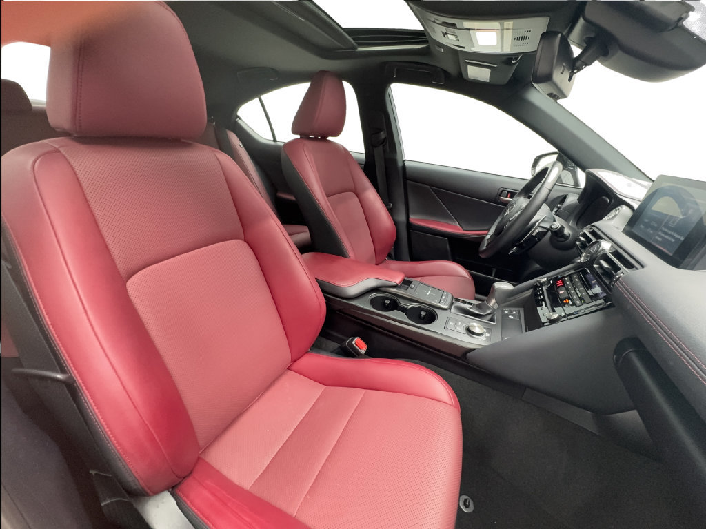 Used 2024 Lexus IS 300 w/ Comfort Package RWD image 33