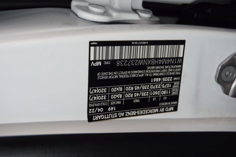 Used 2022 Mercedes-Benz GLB 250 4MATIC image 38