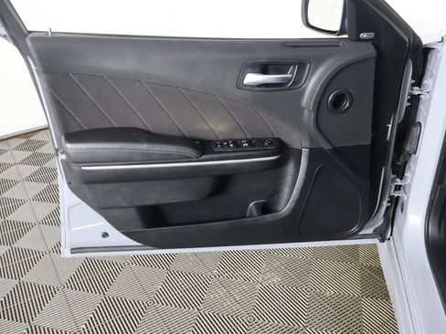 Used 2022 Dodge Charger R/T RWD image 19
