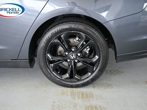Used 2025 Honda Accord SE image 41