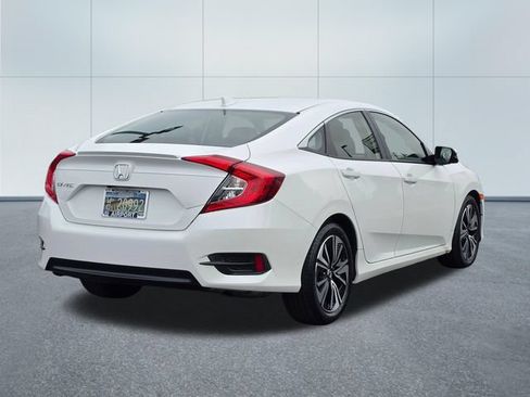 Used 2018 Honda Civic EX-L image 5