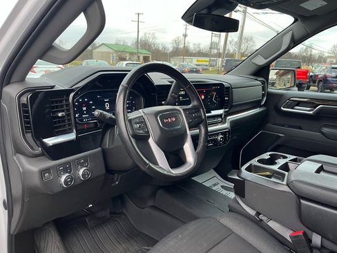 Used 2022 GMC Sierra 1500 Elevation image 13