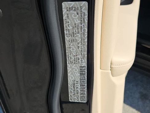 Used 2022 Jeep Grand Cherokee L Limited w/ Luxury Tech Group II image 37