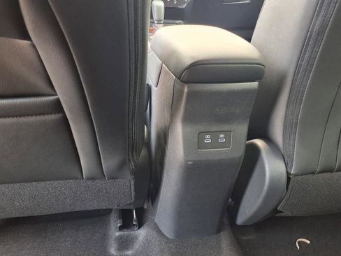 New 2025 Nissan Kicks SR w/ Illumination Package image 36