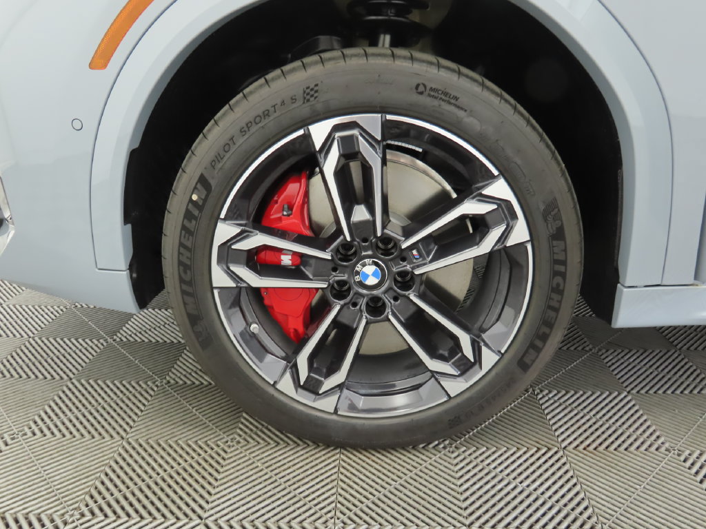 Certified 2026 BMW X2 xDrive28i w/ Technology Package AWD/4WD image 32