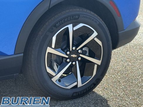 New 2026 Chevrolet Equinox EV LT image 30