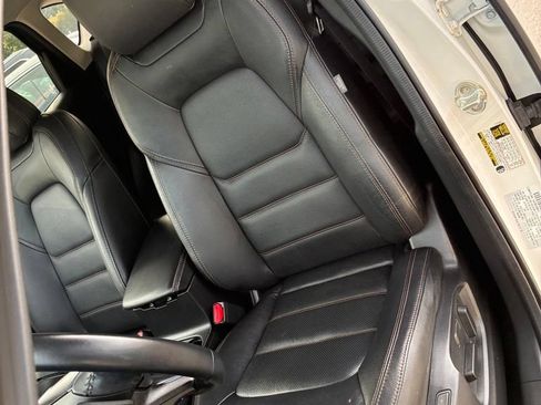 Used 2023 MAZDA CX-5 AWD 2.5 S w/ Premium Package image 17