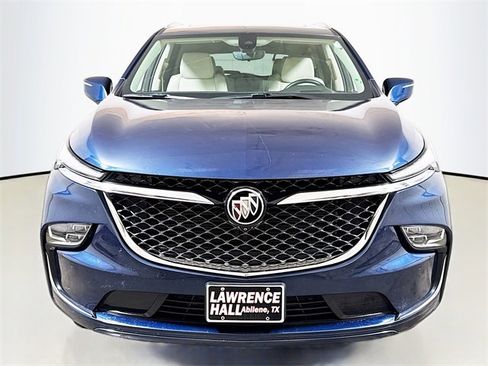 Used 2022 Buick Enclave Avenir w/ Avenir Technology Package image 2