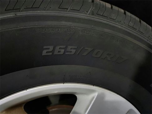 Used 2020 RAM 1500 Classic SLT w/ Luxury Group image 37