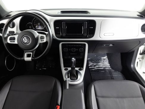 Used 2019 Volkswagen Beetle 2.0T SE w/ SE Premium Package FWD image 27