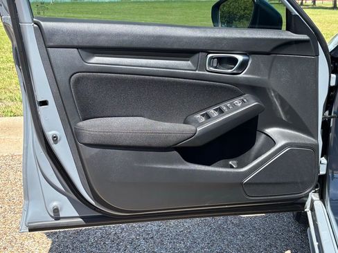 Used 2025 Honda Civic Sport image 23