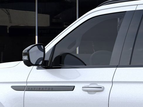 New 2026 Lincoln Navigator Reserve w/ Jet Appearance Package AWD/4WD image 20